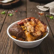 Marmita Sexta-Feira: Cardápio Sexta-Feira - Média (Ingredientes: Arroz, Feijão, Macarrão, Farofa, Carne Assada)