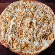 Clássicos: Frango Atolado - Pizza Gigante (Ingredientes: Bacon, Catupiry, Frango Desfiado, Milho, Molho de Tomate, Mussarela, Orégano)