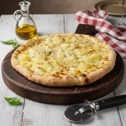 Especiais: Gorgonzola com Abacaxi - Pizza Grande 35 cm3 sabores (Ingredientes: Abacaxi, Gorgonzola, Mussarela)