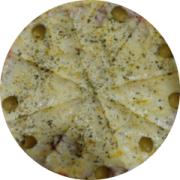 Variadas: 03 - Atum com Mussarela - Pizza Grande (Ingredientes: Atum, Azeitona, Cebola, Molho de Tomate, Mussarela, Orégano)