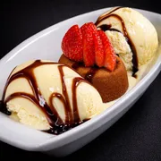 Sobremesas: Petit Gateau Doce de Leite - Sobremesas (Ingredientes: Petit Gateau)