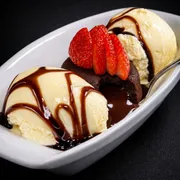 Sobremesas: Petit Gateau Chocolate - Sobremesas (Ingredientes: Petit Gateau)