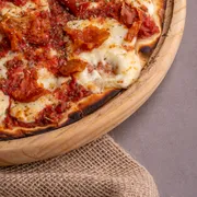 Tradicionais: BÚFALA - Pizza Grande (Ingredientes: Molho de Tomate, Mussarela de Búfala, Orégano, Tomate Seco)