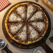 Doces: Prestígio - Pizza Grande 35 cm3 sabores (Ingredientes: Chocolate Preto, Coco Ralado)