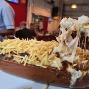 Batata Recheada: Atum - Batata Recheada 500g (Ingredientes: Atum, batata palha, Catupiry, Mussarela, Purê de Batata)