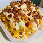 Porções: Batata Frita Completa (Pequena) - Pequena (Ingredientes: Batata Frita 300g, catupiry, cheddar, bacon, queijo, oregáno)
