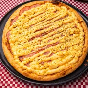 Pizzas Salgadas: 20-Lombo - Pizza Grande (Ingredientes: Azeitona, Lombo, Molho de Tomate, Orégano, Requeijão Cremoso)