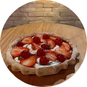 Doces: Floresta Negra - Pizza Broto (Ingredientes: Chocolate,  Chocolate Branco,  Morango, cereja em calda)