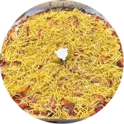 Tradicionais: FRANCESA - Pizza Trem (Ingredientes: Molho de Tomate Fresco, Calabresa Fatiada, Presunto, Requeijão Cremoso, Mussarela, Batata Palha, Azeitonas, Orégano, Bacon)
