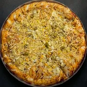 Especiais: Frango Especial - Pizza Grande (Ingredientes: Molho, Frango Desfiado, Creme de Leite, Milho, Mussarela, Tomate, Batata Palha, Azeitona, Orégano)