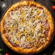 Especiais: Bacon Especial - Pizza Grande (Ingredientes: Molho, Mussarela, Creme de Leite, Bacon, Milho, Cebola, Azeitona, Orégano)