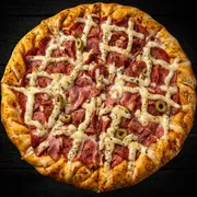 Especiais: Calabresa Cremosa - Pizza Grande (Ingredientes: Molho, Mussarela, Creme de Leite, Calabresa, Catupiry, Azeitona, Orégano)