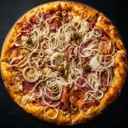 Tradicionais: Baiana - Pizza Grande (Ingredientes: Molho, Mussarela, Calabresa ralada, Tomate, Cebola, Azeitona, Pimenta do reino branca, Orégano)