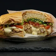 Lanches: X-Frango - Lanches Simples (Ingredientes: Pão de Hambúrguer, Maionese, Alface, Tomate, Filé de Frango, Presunto, Queijo)