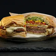Lanches: X-Bagunça - Lanches Simples (Ingredientes: Pão de Hambúrguer, Maionese, Milho, Ervilha, Alface, Tomate, Hambúrguer, Bacon, Calabresa, Ovo, Presunto, Queijo)