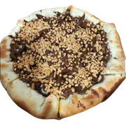 Doces: Charge - Pizza Pequena (Ingredientes:  Creme de leite,  Chocolate ao leite,  Doce de leite,  amendoim triturado)