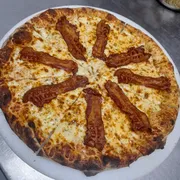 Tradicionais: 17.Bacon - Pizza Grande (Ingredientes: Molho Artesanal, Mussarela, Orégano, Tiras de Bacon Crocante)
