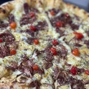 Tradicionais: 52.Carne Seca - Pizza Grande (Ingredientes: Carne Seca, Catupiry, Molho Artesanal, Mussarela, Orégano, Pimenta Biquinho)