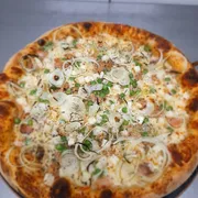 Tradicionais: 03.Alvorada - Pizza Grande (Ingredientes: Atum, Cebola, Ervas, Ervilhas Frescas, Molho Artesanal, Mussarela, Orégano, Palmito)