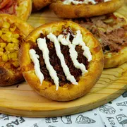 Salgadas: Esfirra Carne seca com catupiry - Mussarela, carne seca, catupiry e orégano
