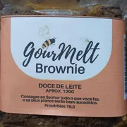 brownie: Brownie recheado doce de leite - doce de leite
