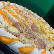 Promocional: Quatro sabores - calabresa milho presunto e tres queijos