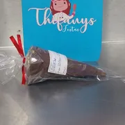 Sobremesa: Cone- Ninho com avelã - Cone trufado sabor Ninho