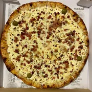 Especiais: Bacon Cremoso - Pizza Grande (Ingredientes: Molho, Mussarela, Requeijão Cremoso, Bacon)