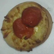 Esfihas Salgadas: Esfiha Pepperoni - Mussarela e pepperoni