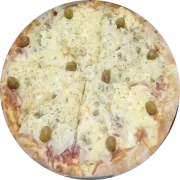 Tradicionais: Portuguesa - Pizza Grande (Ingredientes: Molho de Tomate Artesanal, Presunto, Ovos, Ervilha, Cebola, Mussarela Derretida, Azeitonas Sem Caroço)