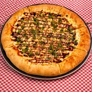 Pizzas Salgadas: Temaki - Pizza Grande (Ingredientes: Atum solido em pedaços, Azeitona Verde, cebolinha fresca, Cream Cheese, gergelim, Molho de Tomate, molho tarê, Orégano)