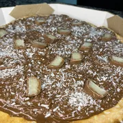 Doces: 35- Prestígio - Pizza Grande (Ingredientes: Chocolate ao Leite,  Coco ralado,  Pedaços de prestígio)