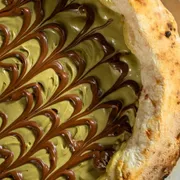 Doces: Pistache & Nutella - Pizza Pequena (Ingredientes: Pistache, Nutella)