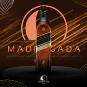 Whisky: Johnnie Walker Double Black 1L)