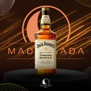 Whisky: Jack Daniel´s Honey 1L)