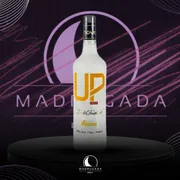Vodka: Up Abacaxi 990ML)