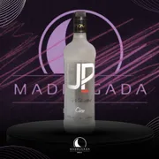Vodka: Up Coco 990ML)