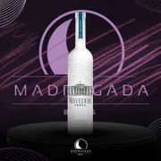 Vodka: Vodka Belvedere 750ml)