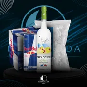 Kit Vodka c/6 Red Bull: Combo Grey Goose Pera 750ml c/6 Red Bull + Gelo 3kg)