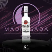 Vodka: Bacardi Carta Blanca 700ML)