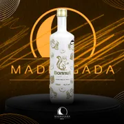 Licor: Licor Bonnut Avelã 700ml)