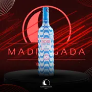 Vinhos: Vinho Frances Rosé Piscine 750ml)