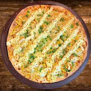 Sabores Tradicionais: Mineira - Pizza Gigante (Ingredientes: Catupiry, Milho, Mussarela, Palmito, Ervilha, Molho de Tomate, Orégano)