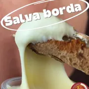 Doce: Salva borda Chocolate branco - aproximadamente 100ml de uma sobremesa que ira salvar a borda que voce iria descartar da sua pizza e agora se tornou uma experiencia maravilhosa!