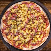 Sabores Tradicionais: Lombo Com Abacaxi - Pizza Gigante (Ingredientes: Abacaxi e Orégano., Lombo, Mussarela, Molho de Tomate)