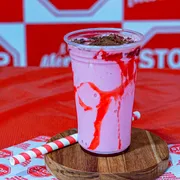 Milkshake: Milk Shake de Morango 500ml+Embalagem (R$1,50) - Milkshake (Ingredientes: Calda de Morango, Sorvete)