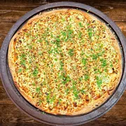 Sabores Tradicionais: Pão De Alho - Pizza Gigante (Ingredientes: Alho Frito, Creme de Alho, Mussarela, Tempero Verde, Molho de Tomate, Orégano)