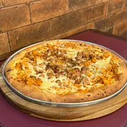 Tradicionais: 52- Mineira - Pizza Grande (Ingredientes: Bacon, Mussarela, Frango Desfiado)