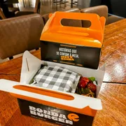 Burgers: Ronda Fit - Burgers (Ingredientes: Burger Angus 160g, Mini Alface, Tomate-Cereja,  Picles)