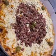 Tradicionais: 18- Franbacon - Pizza Grande (Ingredientes: Frango, Mussarela, Bacon, Azeitona, Orégano)